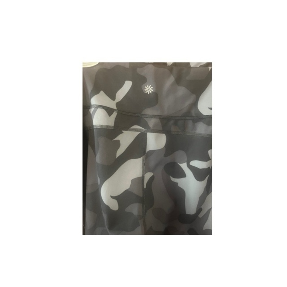 Athleta Camo Contender 7/8 leggings - Picture 3 of 7